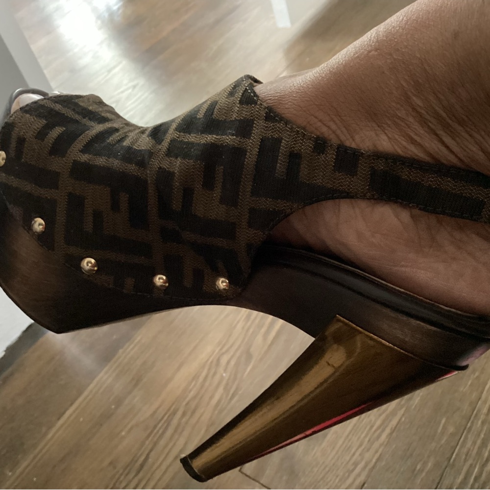 FENDI zucca print Platform heel (39)
